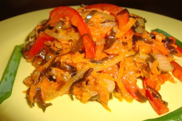 Салат из морской капусты по-корейски