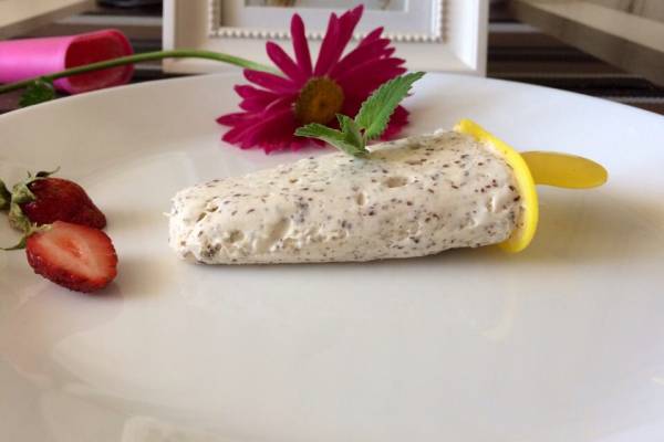 Мороженое с шоколадом