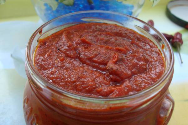 Томатный вкусный соус