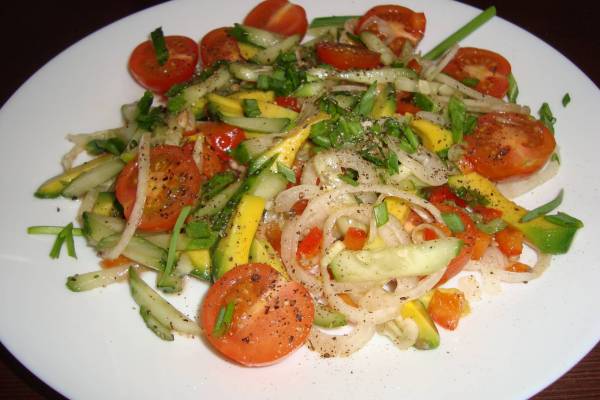 Салат с авокадо