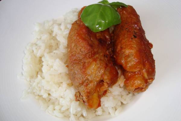 Свиные рулеты с пармезаном и базиликом