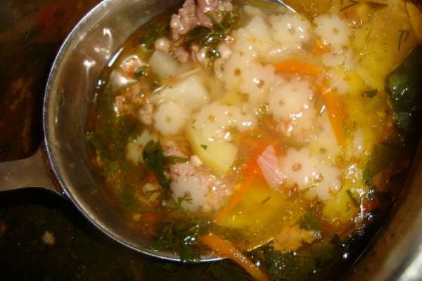 Суп с тушенкой и звездочками