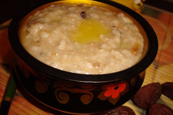 Овсяная каша с сухофруктами