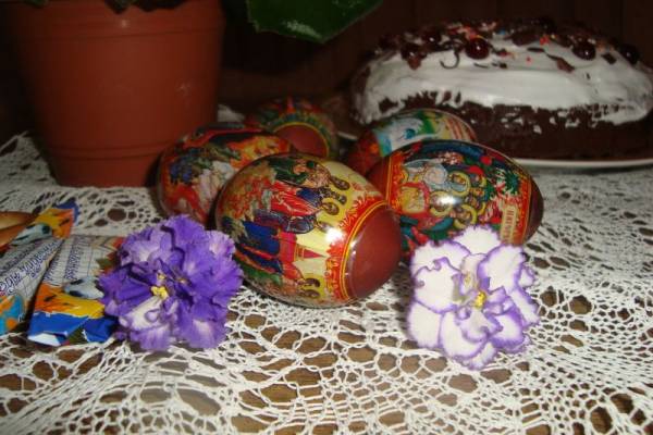 Как покрасить яйца