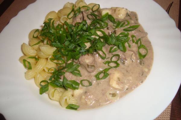 Печенка в сырном соусе