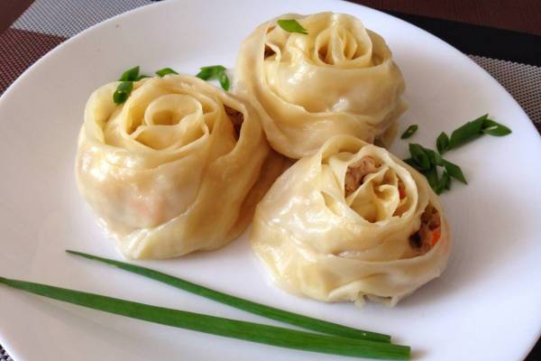 Манты гуль-розочки