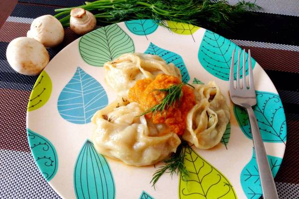Манты с грибами и картошкой