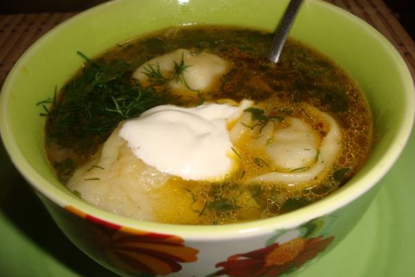 Овощной суп с пельменями