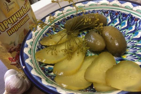 Солёные огурцы как бочковые