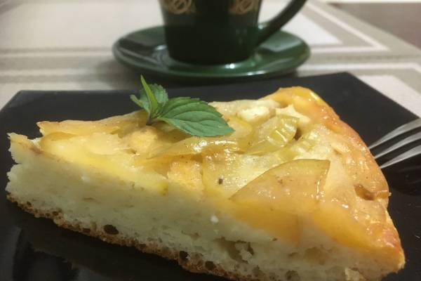 Яблочный пирог с творогом