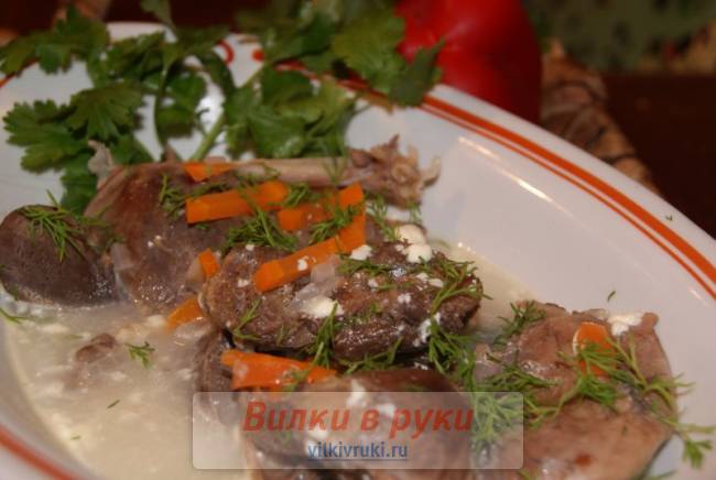 Дикая утка в сметанном бульоне