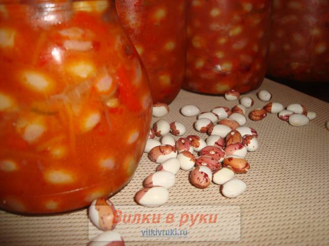 Фасоль консервированная с овощами