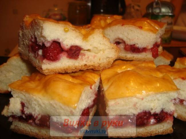 Пирог с малиной