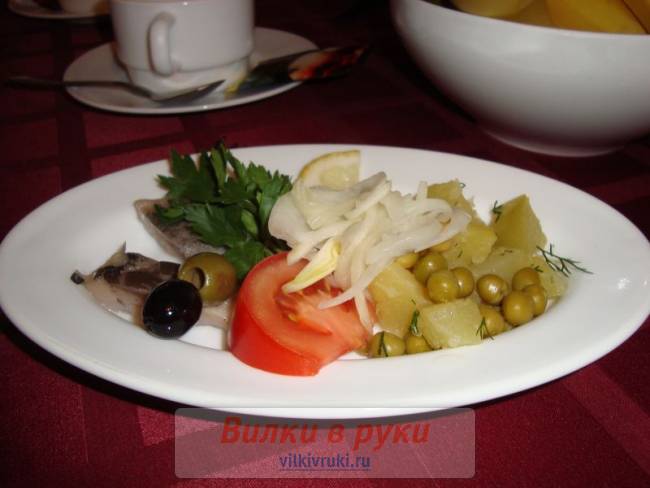 Сельдь с овощами