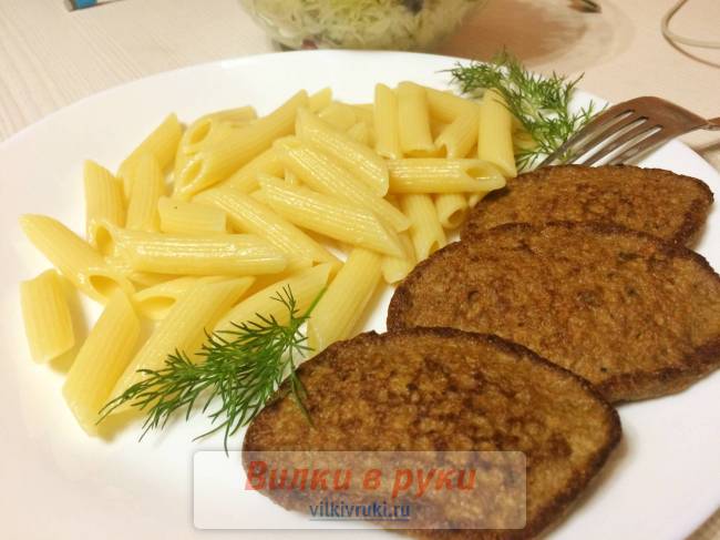 Котлетки из куриной печени с овощами