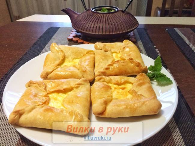 Хачапури с мягким сыром