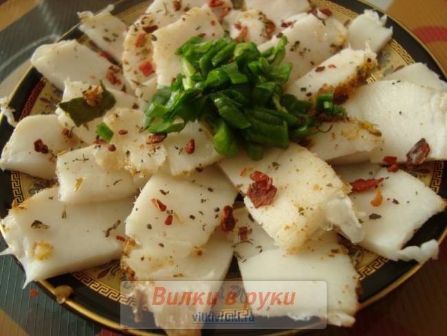 Сало, соленое в банке