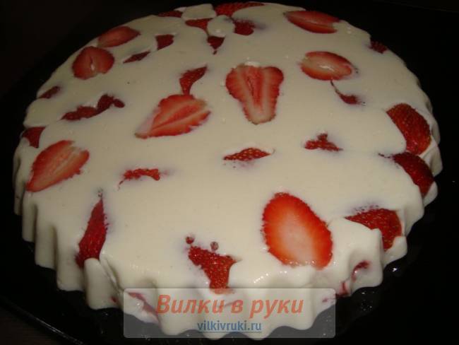 Клубнично-молочный десерт