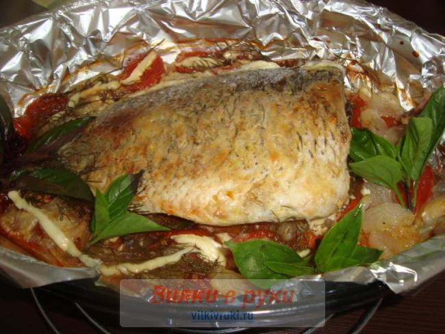 Сазан запеченный в фольге