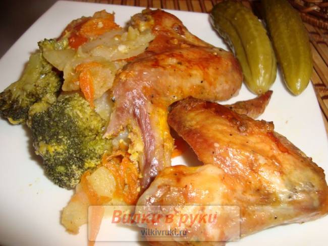 Куриные крылышки с брокколи